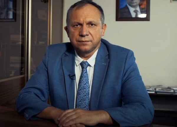 Кто прикрывает махинации &quot;курортного босса&quot; Минздрава Анатолия Фесюна