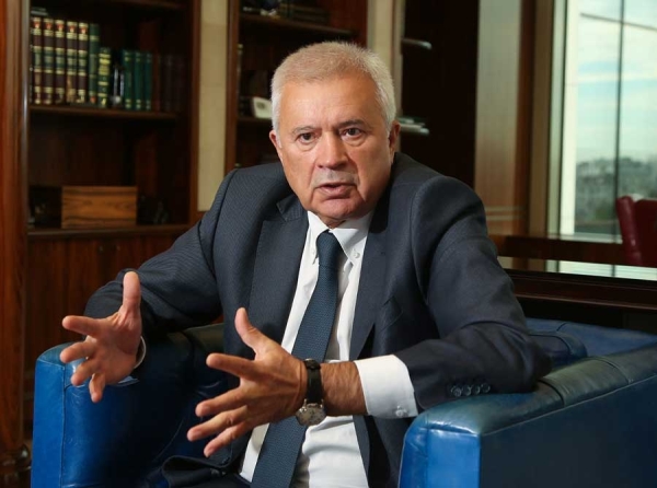 Бизнес-империя Вагита Алекперова дала трещину