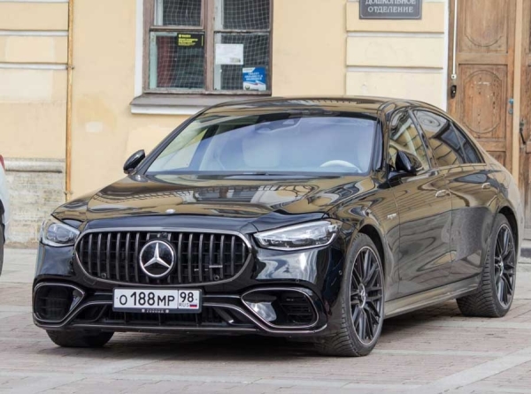 Империя Креславского и Туркина. Росстройинвест под подозрением: миллиарды мимо налогов и Mercedes за счет застройки